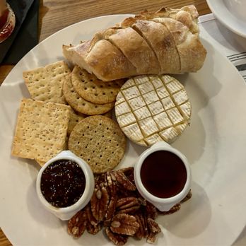 Kindle - Baked Brie - New American Near Me - Lewes, Delaware