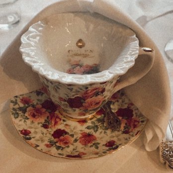 Queen Mary Tea Room - Adorable floral tea set - Desserts Near Me - Seattle, Washington Queen Mary Tea Room - Adorable floral tea set - Desserts Near Me - Seattle, Washington