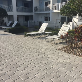 Lotus Boutique Inn & Suites - Chairs - Hotels Near Me - Ormond Beach, Florida