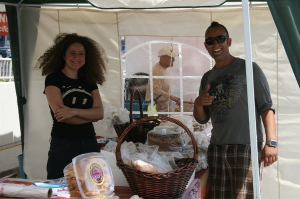 Sherman Oaks Farmers Market by null