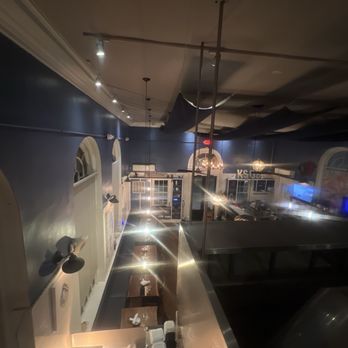 King Street Oyster Bar - Upper deck seating. - Seafood Near Me - Middleburg, Virginia