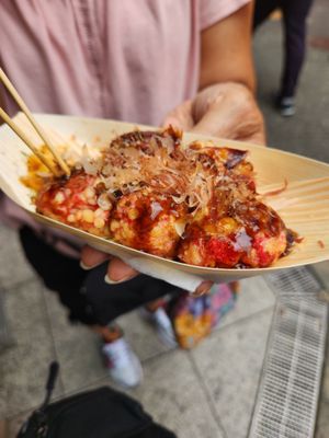 Takoyaki Juhachiban Dotonbori by null