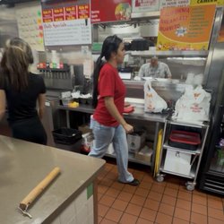 Alberto's Mexican Food - Rude workers.