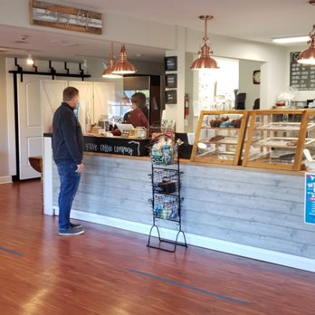 Long Grove Coffee - Bright open layout - Coffee & Tea Near Me - Long Grove, Illinois Long Grove Coffee - Bright open layout - Coffee & Tea Near Me - Long Grove, Illinois