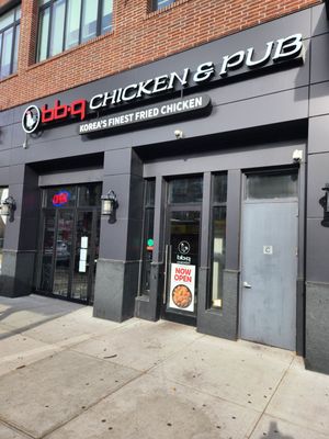 bb.q Chicken Astoria by null