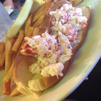 Billy's Chowder House - Jumbo lobster roll - my husband practically inhaled this! He said it was delicious! - Seafood Near Me - Wells, Maine