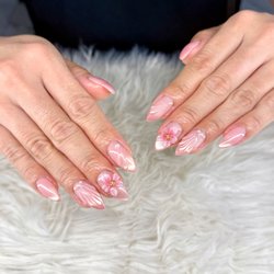 Lavish Nail Bar