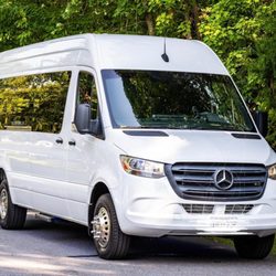 Tuleen Limousine - Limousine Style Sprinter Van