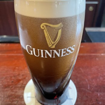Flannery's Pub - Guinness Draught  Irish Dry Stout  ABV 4.2%  Dublin, Ireland - Sports Bars Near Me - Cleveland, Ohio