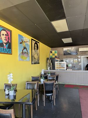 Wi Jammin Caribbean Cafe by null