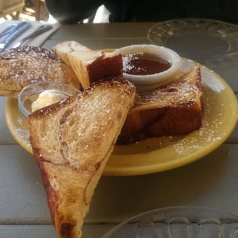 La Note - Cinnamon brioche toast with lavender honey - French Near Me - Berkeley, California La Note - Cinnamon brioche toast with lavender honey - French Near Me - Berkeley, California