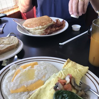D's Friendly Diner - Diners Near Me - Statesboro, Georgia D's Friendly Diner - Diners Near Me - Statesboro, Georgia