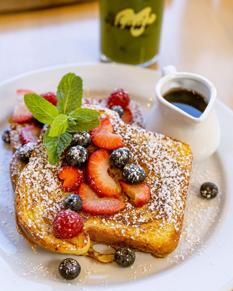 French Toast w/ fresh berries Yelp