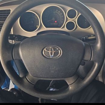 Ultra Trim Auto Restyling - Tundra steering wheel - Auto Upholstery Near Me - Carson, California