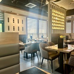 Osaka Japanese Fusion - Modern interior