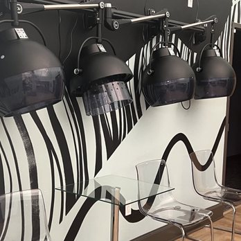 Beauty Lounge - Makeup Artists Near Me - Minneapolis, Minnesota