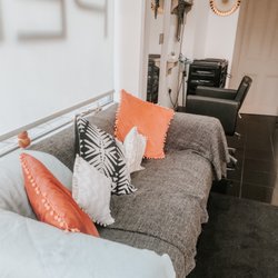 Pelo Hairdressing - Waiting Area