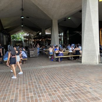 INDEPENDENCE BEER GARDEN - Updated February 2026 - 646 Photos & 575