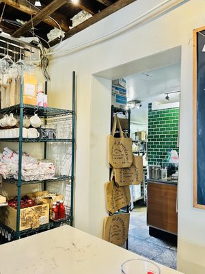 Little Line Kitchen & Provisions by null
