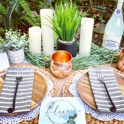 Luxe Picnic - Our farmhouse picnic combines the sleek, clean lines of contemporary design with a cozy farmhouse aesthetic.