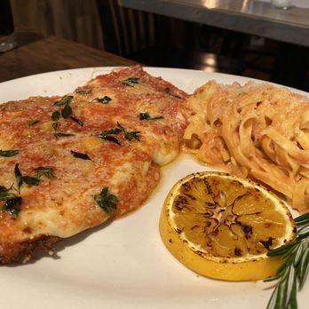 Sabor Unido - *Chicken Parm with Fettucine/ Frango Parmigiana com Fettucine - Portuguese Near Me - Newark, New Jersey