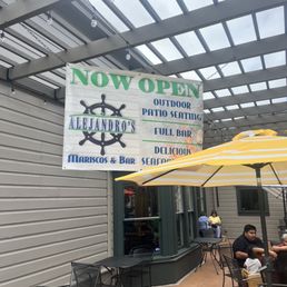 Outdoor seating! Outdoor seating!