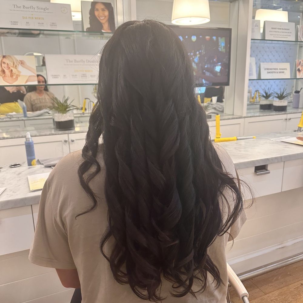 Drybar - Phoenix Camelback - New hair who dis?! - Hair Stylists Near Me - Phoenix, Arizona