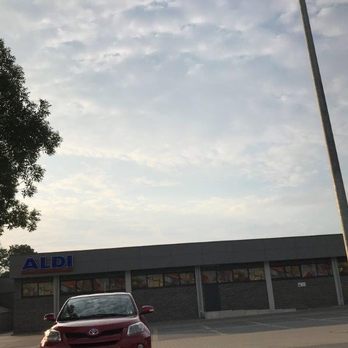 Aldi - Grocery Near Me - Zwickau, SN