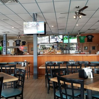 Bunky's Raw Bar & Grill - Inside view - Sports Bars Near Me - Indialantic, Florida