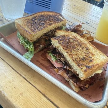 Daps Breakfast & Imbibe - Breakfast & Brunch Near Me - Charleston, South Carolina Daps Breakfast & Imbibe - Breakfast & Brunch Near Me - Charleston, South Carolina