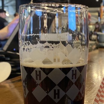 Harpoon Brewery - Harpoon Dark, abv 5.2% - Breweries Near Me - Boston, Massachusetts