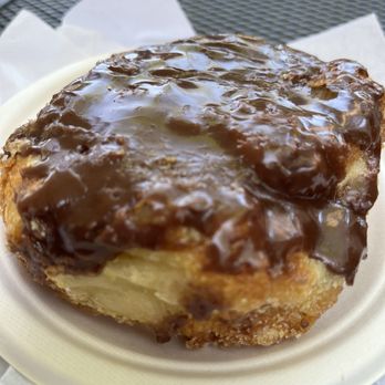 Parlor Doughnuts - Boston Creme - Coffee & Tea Near Me - Fruit Cove, Florida