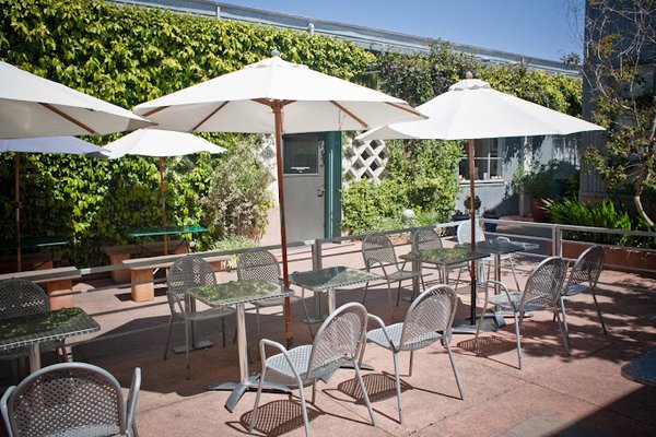 UQBAR Mediterranean Cafe by null