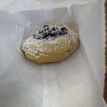 Sausalito Bakery & Cafe - Blueberry Scone - Coffee & Tea Near Me - Sausalito, California Sausalito Bakery & Cafe - Blueberry Scone - Coffee & Tea Near Me - Sausalito, California