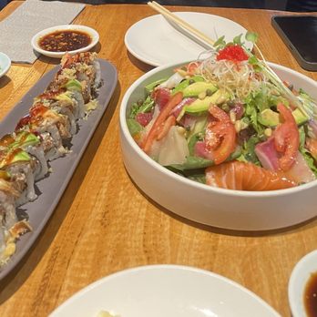 Amakara - Sashimi salad and dragon roll - Sushi Bars Near Me - Dublin, California