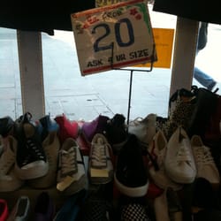 Raben Footwear
