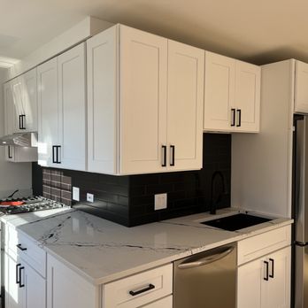 Archway Home Remodeling - Near north condo apartment kitchen - General Contractors Near Me - Chicago, Illinois Archway Home Remodeling - Near north condo apartment kitchen - General Contractors Near Me - Chicago, Illinois