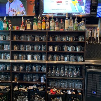 Burger Bar Chicago - Bar view - Burgers Near Me - Chicago, Illinois Burger Bar Chicago - Bar view - Burgers Near Me - Chicago, Illinois