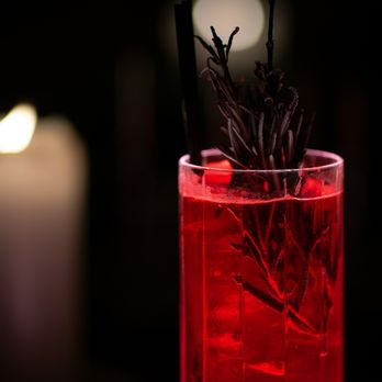 Aura - Coctails - Cocktail Bars Near Me - Toronto, Ontario
