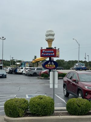 Andy's Frozen Custard by null