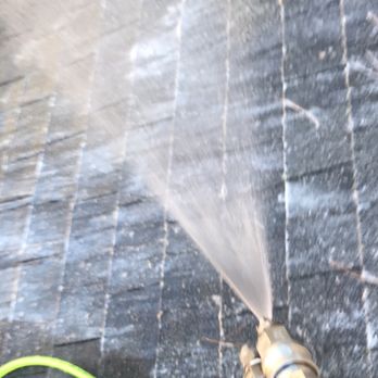 Express Maids - Roof soft wash - Home Cleaning Near Me Express Maids - Roof soft wash - Home Cleaning Near Me