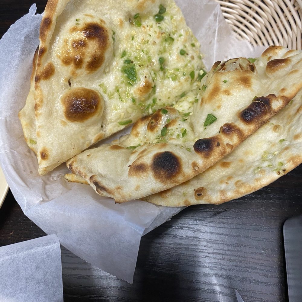 Green chili GARLIC NAAN Green chili GARLIC NAAN