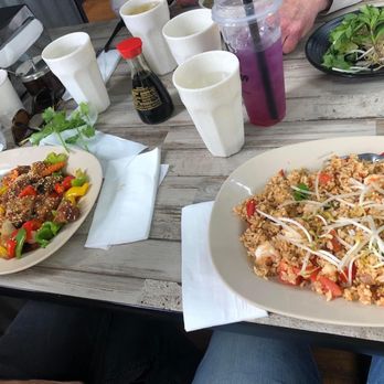 pho 109 - Fried rice and sesame chicken - Vietnamese Near Me - Eagle Lake, Texas