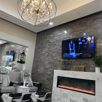 Tipsy Salonbar - Pedicure area - Hair Salons Near Me - Dania Beach, Florida Tipsy Salonbar - Pedicure area - Hair Salons Near Me - Dania Beach, Florida