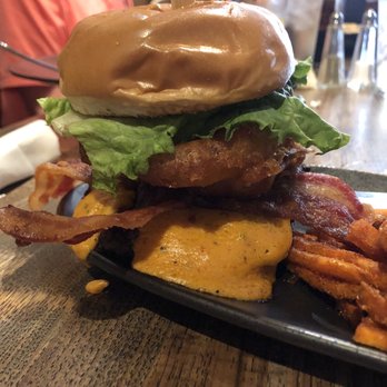 Loma’s at the Opera House - Beer cheese burger - Bars Near Me - Winchester, Kentucky Loma’s at the Opera House - Beer cheese burger - Bars Near Me - Winchester, Kentucky