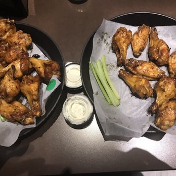 Houligan's Speedway - Sweet Thai Chili - Chicken Wings Near Me - Daytona Beach, Florida