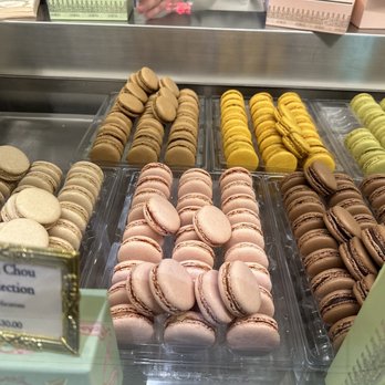 Ladurée Hudson Yards - a display of macarons - Macarons Near Me - New York, New York Ladurée Hudson Yards - a display of macarons - Macarons Near Me - New York, New York