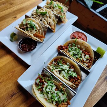 Pavillon Snack Bar - Tacos - Coffee & Tea Near Me - Montreal, Quebec
