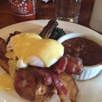 Twisted Fork - Eggs Benny with bacon - French Near Me - Vancouver, British Columbia Twisted Fork - Eggs Benny with bacon - French Near Me - Vancouver, British Columbia