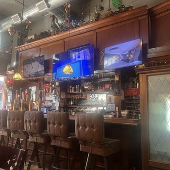 Sutter Pub & Restaurant - Bar area - Breakfast & Brunch Near Me - San Francisco, California Sutter Pub & Restaurant - Bar area - Breakfast & Brunch Near Me - San Francisco, California